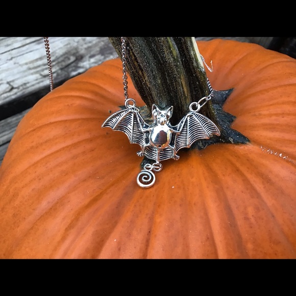 Silver bat necklace stainless chain long handmade - Picture 4 of 5